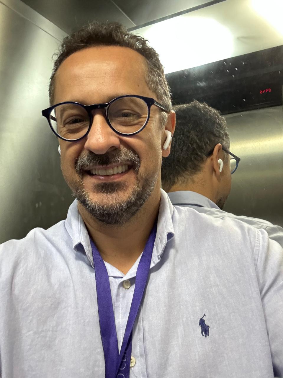 Dr. Alessandro Comarú Pasqualotto