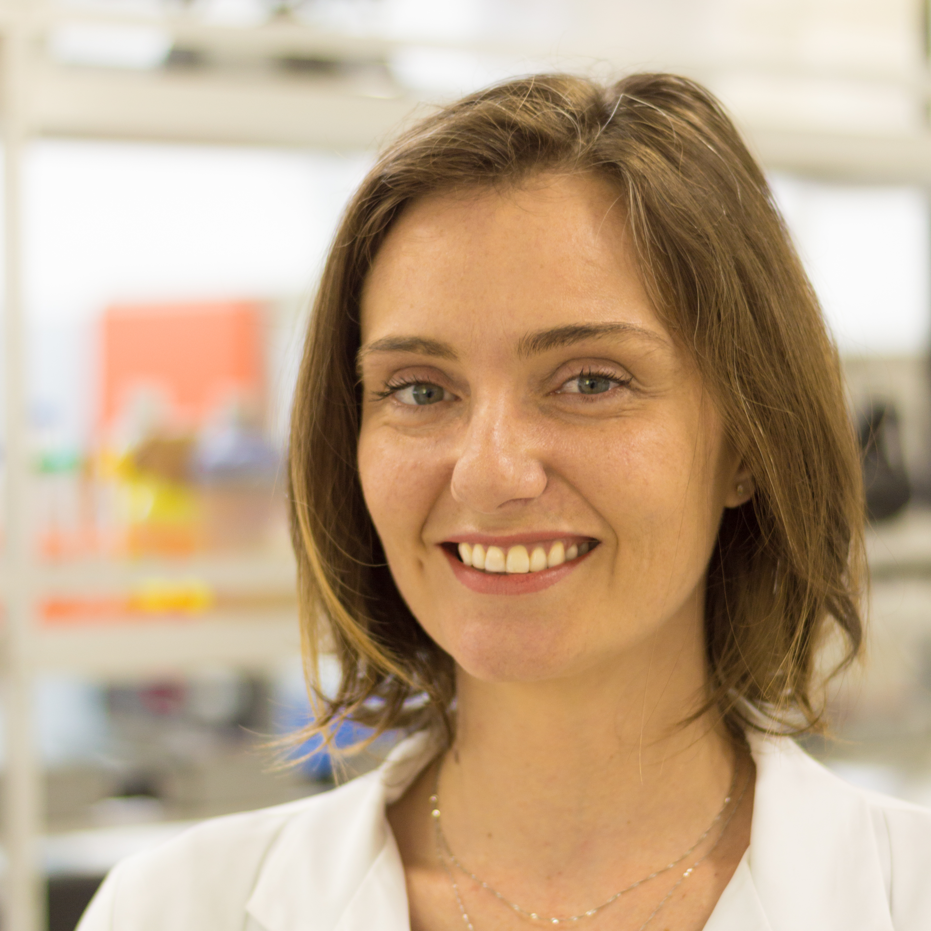 Profa. Dra. Renata Cristina Picão (UFRJ)